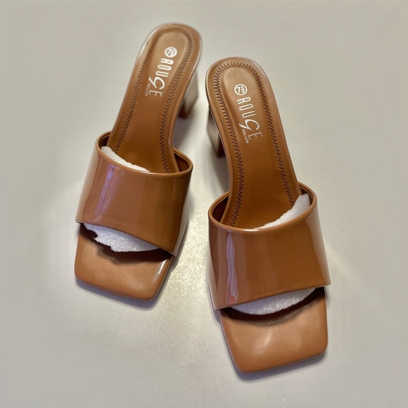 Rouge! Women’s Tan Bloqued heels, size 7.5 - Picture 3 of 9